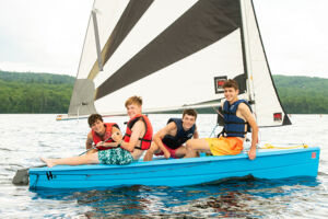 friends sailing